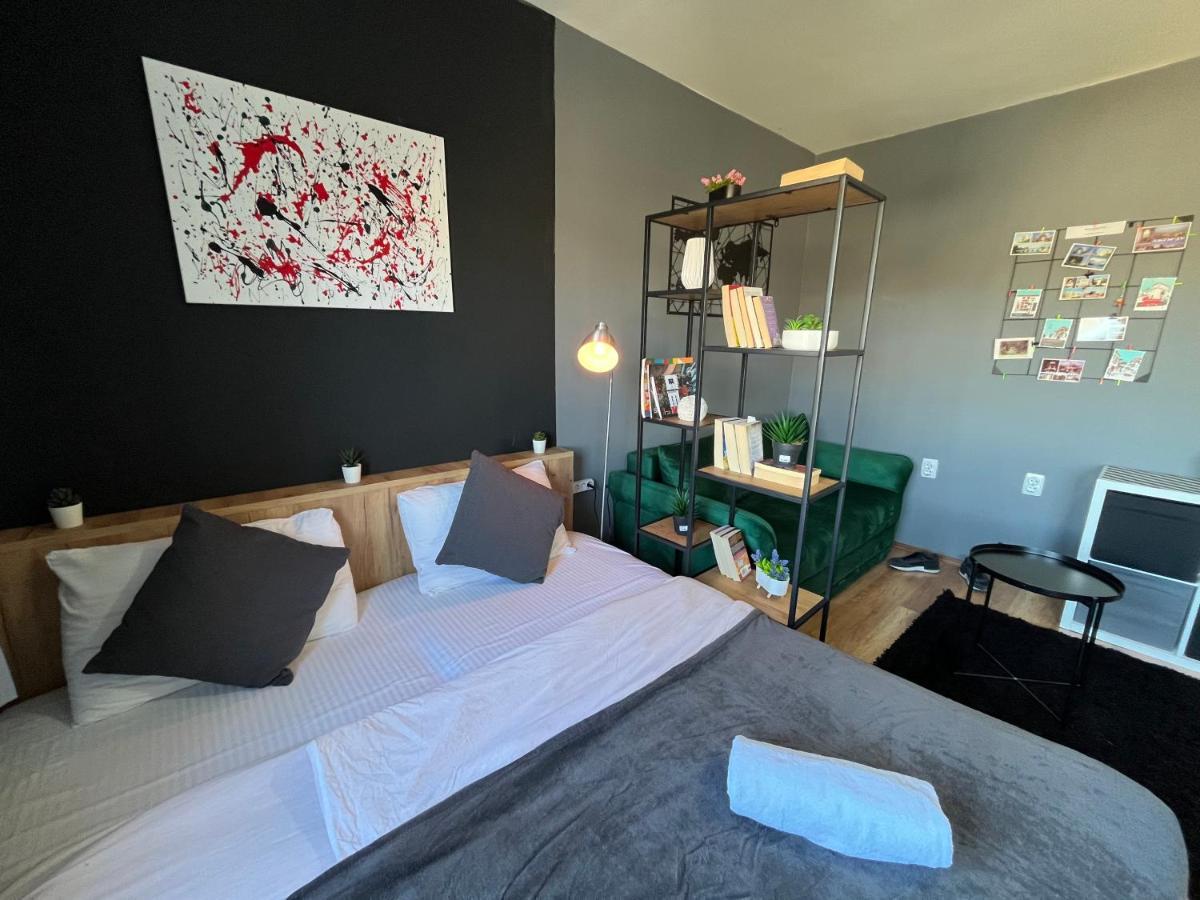 Mickitos City Center Apartment Üsküp Dış mekan fotoğraf