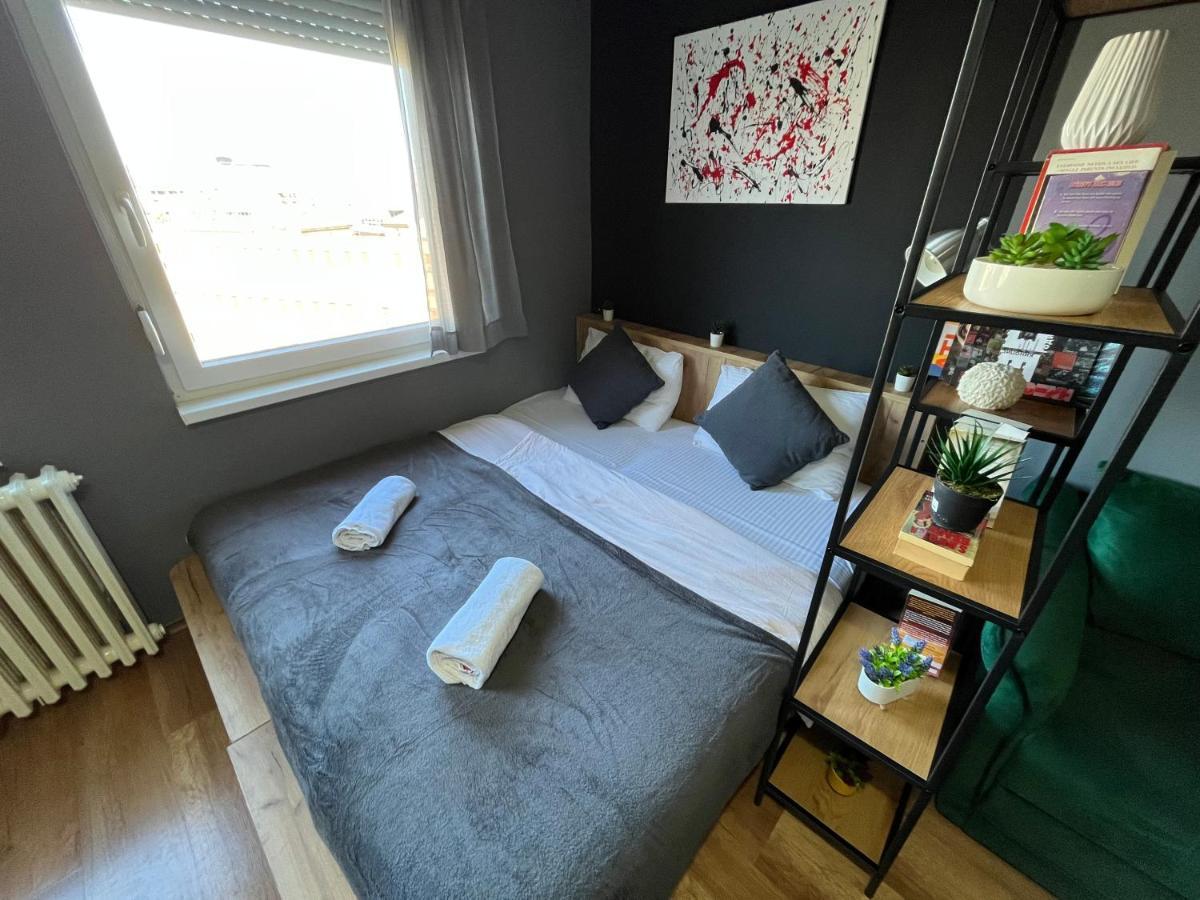 Mickitos City Center Apartment Üsküp Dış mekan fotoğraf